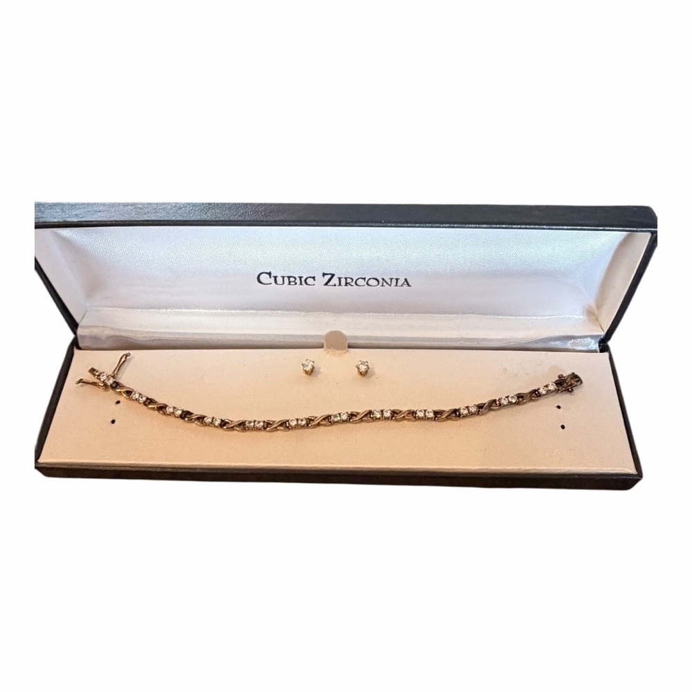 Gold Tone Cubic Zirconia Tennis Bracelet & Stud Earrings Set Gift Boxed - Picture 6 of 6